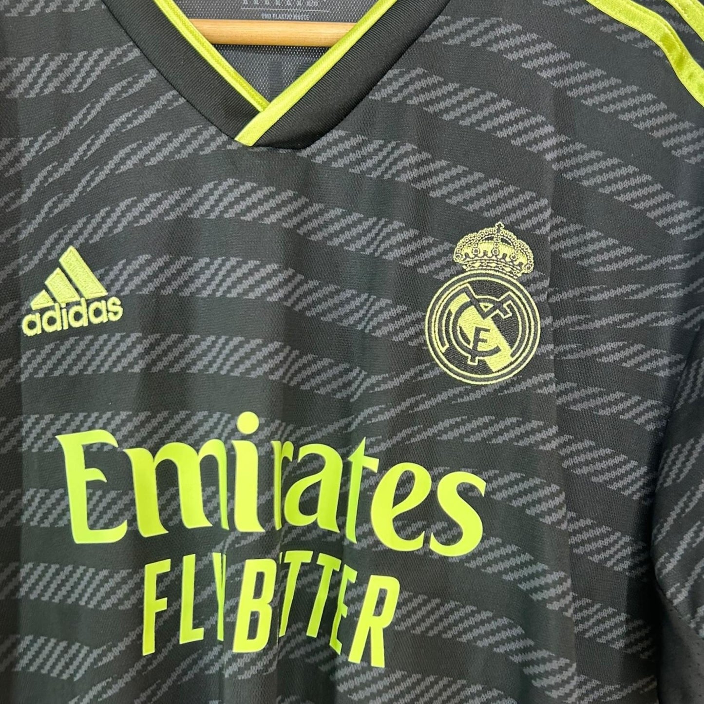 Real Madrid 2022/23 3rd Shirt - Vini Jr 20 (XL) *BNWT*