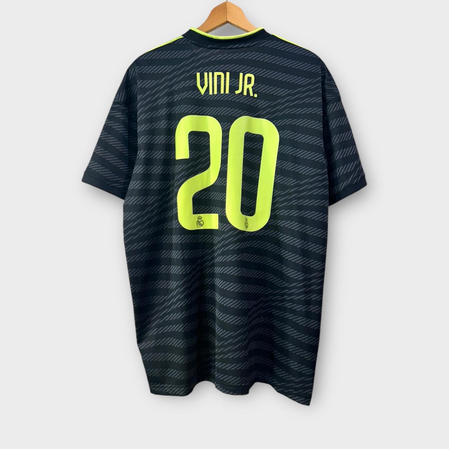 Real Madrid 2022/23 3rd Shirt - Vini Jr 20 (XL) *BNWT*